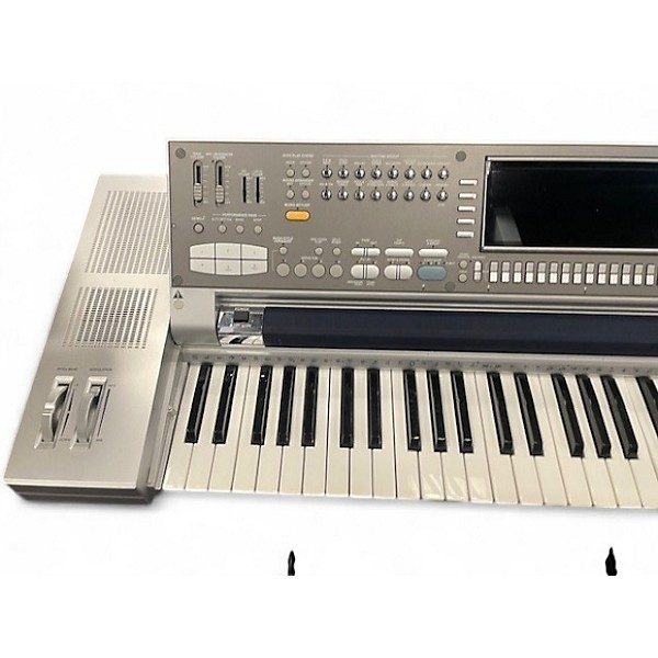 Used Technics SKKN7000 Keyboard Workstation