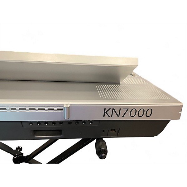 Used Technics SKKN7000 Keyboard Workstation