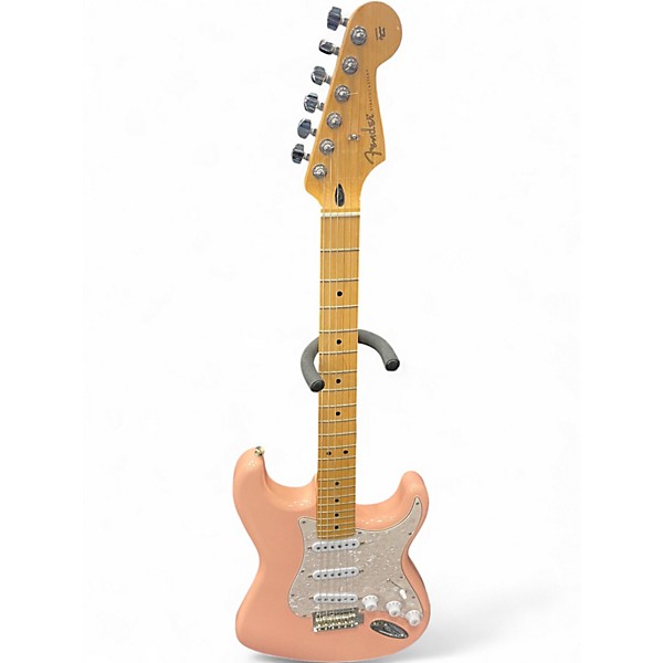 Used Fender LIMITED EDITION PLAYER SERIES Shell Pink Solid Body Electric Guitar