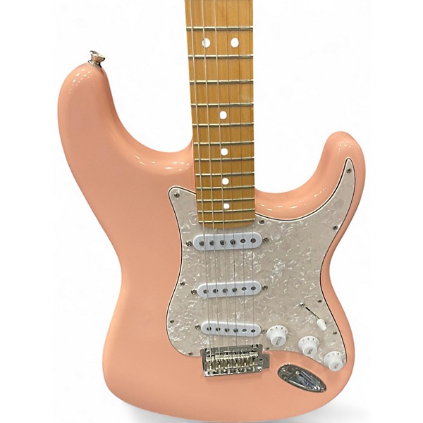 Used Fender LIMITED EDITION PLAYER SERIES Shell Pink Solid Body Electric Guitar