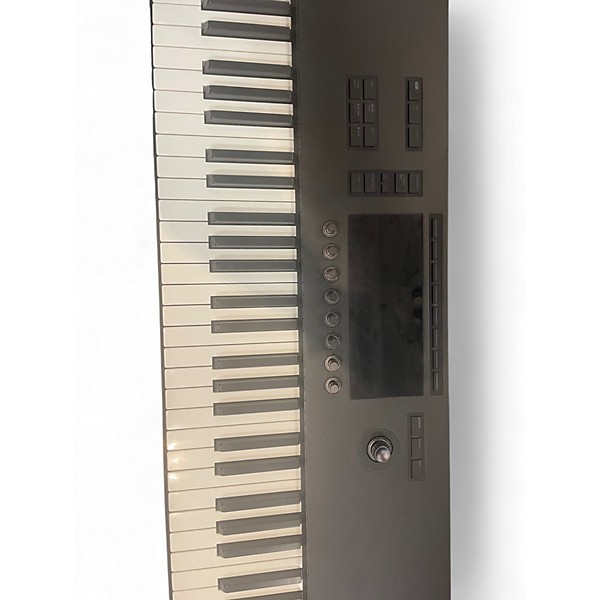 Used Native Instruments Komplete Kontrol S88 MK3 MIDI Controller