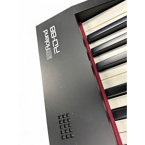 Used Roland RD-88 STAGE Keyboard Workstation