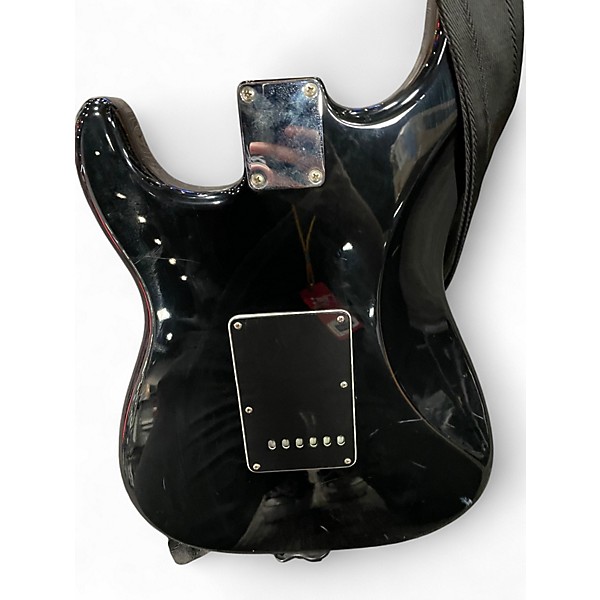 Used Fender Deluxe Stratocaster Black Solid Body Electric Guitar