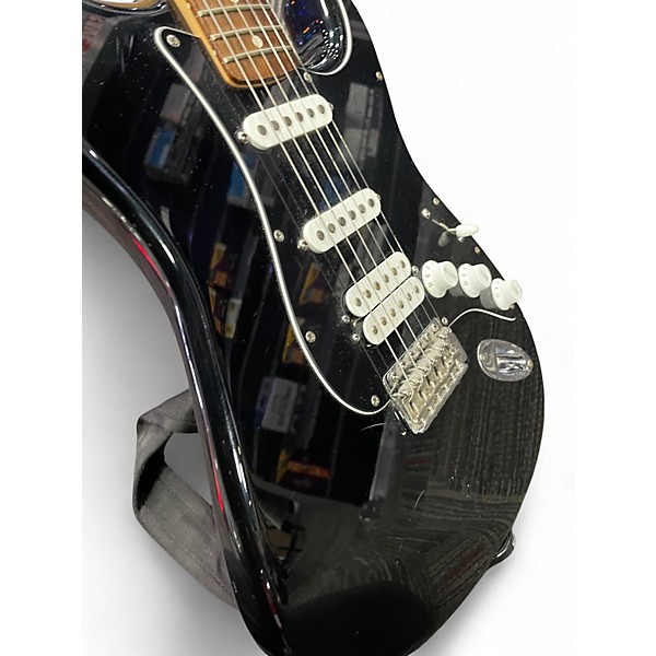 Used Fender Deluxe Stratocaster Black Solid Body Electric Guitar