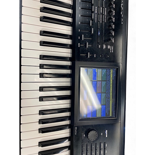Used KORG KRONOS2 61 Keyboard Workstation