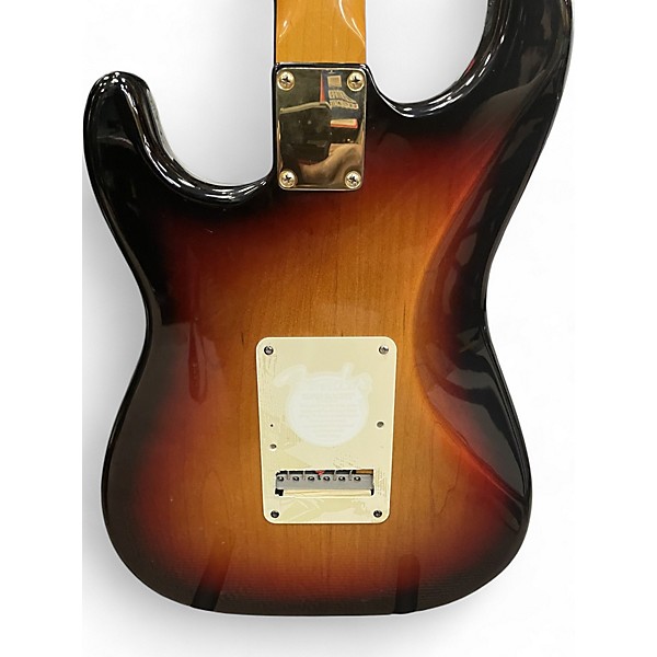 Used Fender Artist Series Stevie Ray Vaughan Stratocaster 3 Color Sunburst Solid Body Electric Guitar