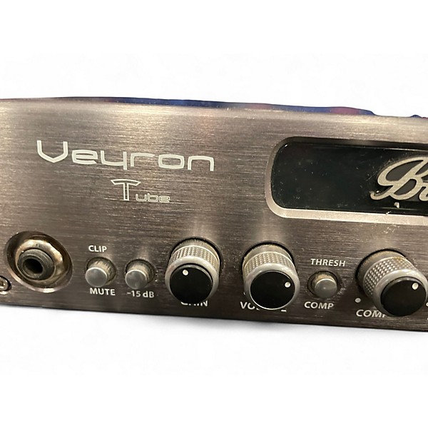 Used Bugera VEYRON B1001T Bass Amp Head