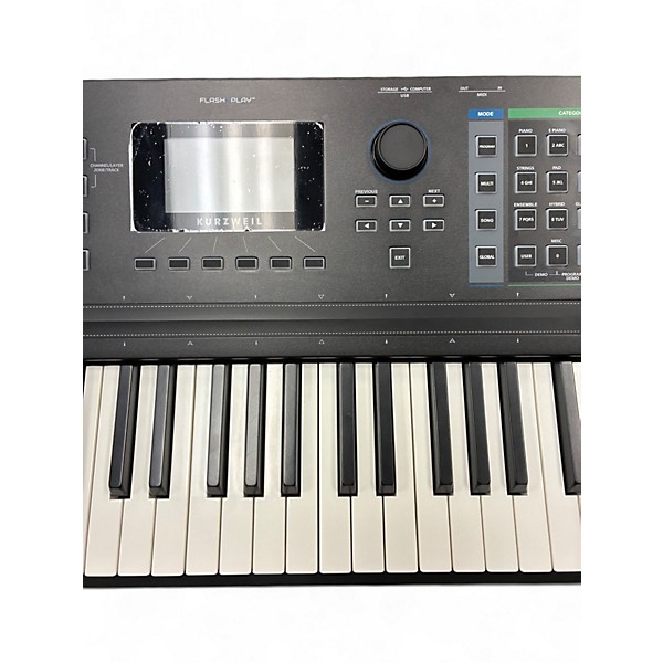 Used Kurzweil K2700 Keyboard Workstation