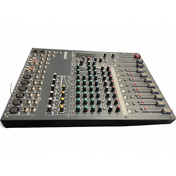 Used Yamaha MG124CX Unpowered Mixer