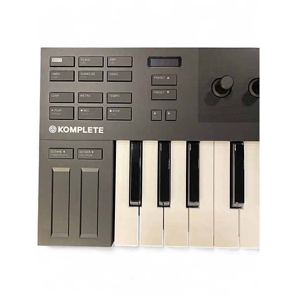 Used Native Instruments KOMPLETE KONTROL M32 MIDI Controller