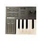Used Native Instruments KOMPLETE KONTROL M32 MIDI Controller