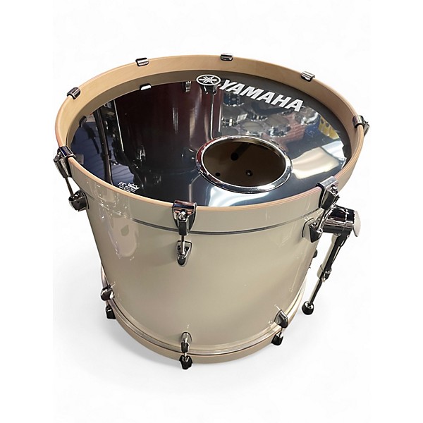 Used Yamaha 5 Piece STAGE CUSTOM Classic White Drum Kit
