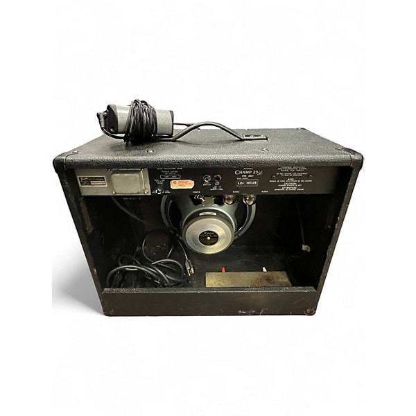 Vintage 1990s Fender CHAMP 25 SE Tube Guitar Combo Amp