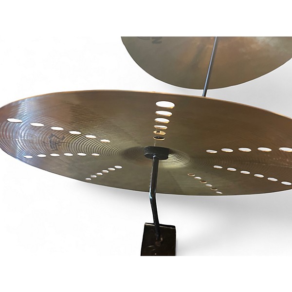 Used Zildjian 18in I trash crash Cymbal