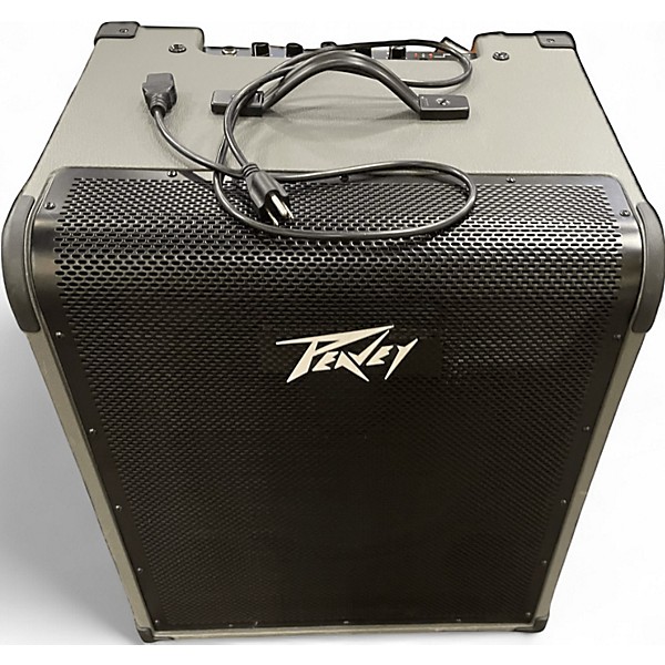 Used Peavey max 250 1x15 Bass Combo Amp