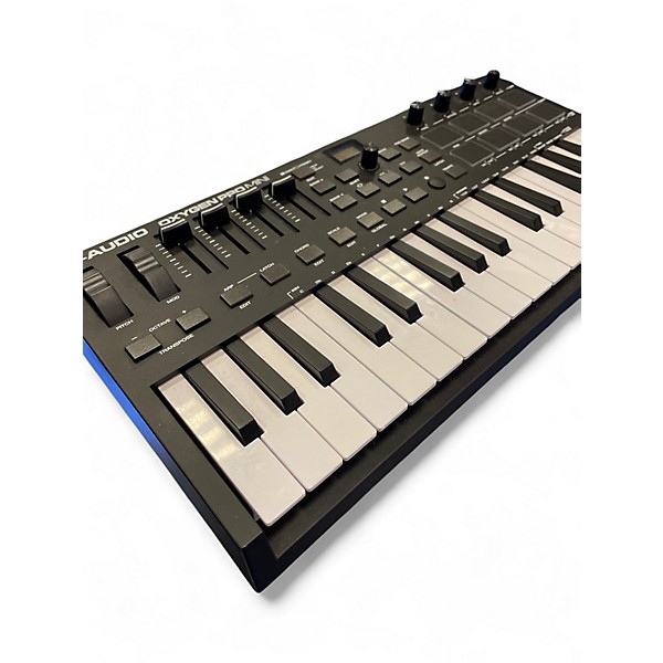 Used M-Audio OXYGEN PRO MINI MIDI Controller