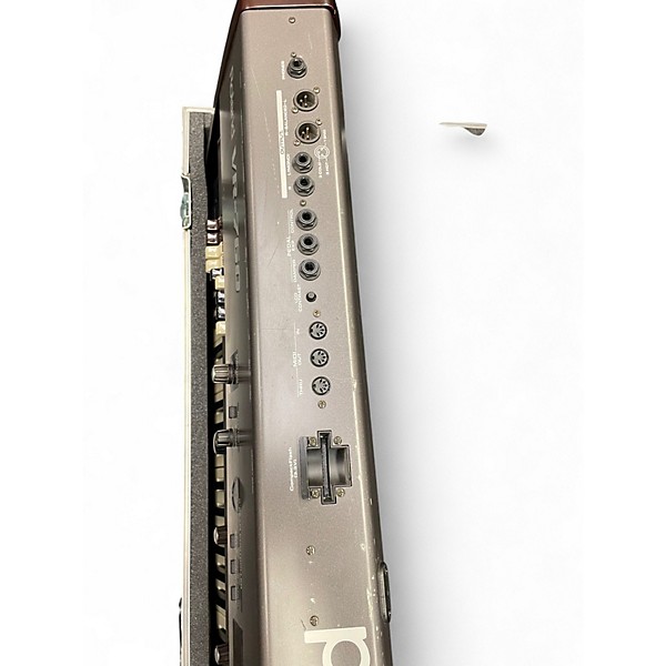 Used Roland VR760 Organ