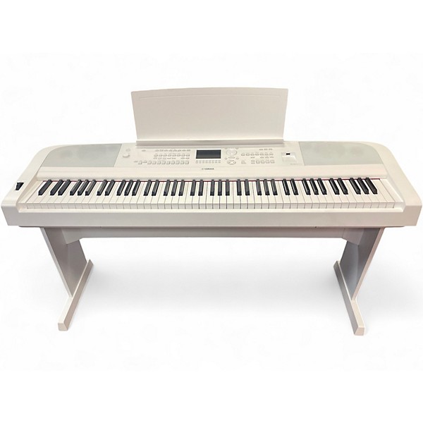 Used Yamaha DGX-670 Digital Piano