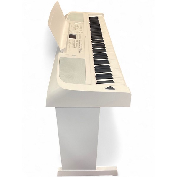 Used Yamaha DGX-670 Digital Piano