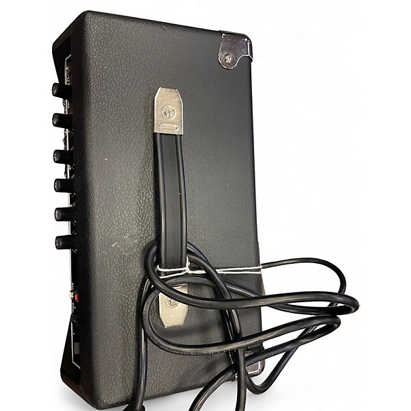 Used Fender champion 15 Guitar Combo Amp