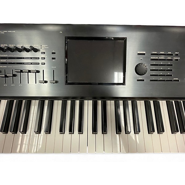 Used KORG Kronos 88 Keyboard Workstation