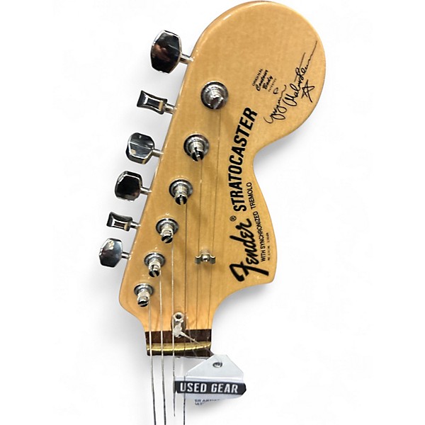 Used 2019 Fender Artist Series Yngwie Malmsteen Stratocaster VINTAGE WHITE ROSEWOOD Solid Body Electric Guitar