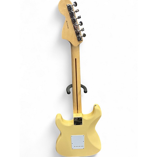 Used 2019 Fender Artist Series Yngwie Malmsteen Stratocaster VINTAGE WHITE ROSEWOOD Solid Body Electric Guitar