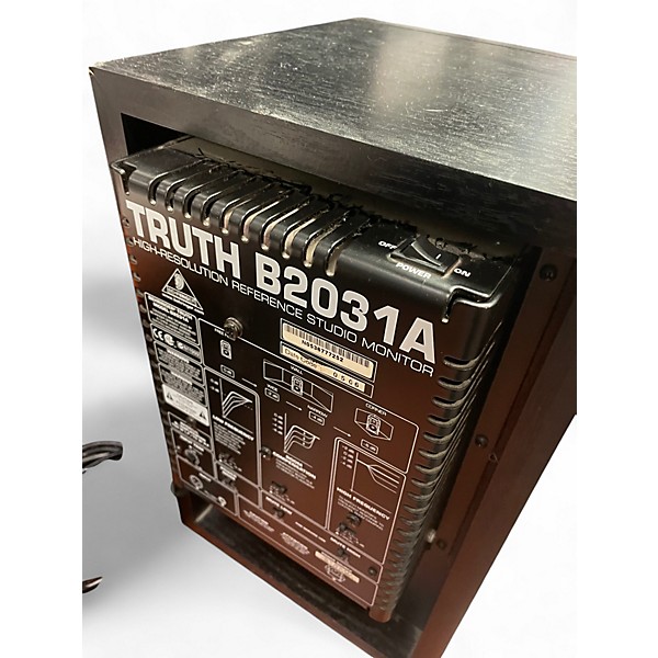 Used Behringer Truth B2030A Pair Powered Monitor