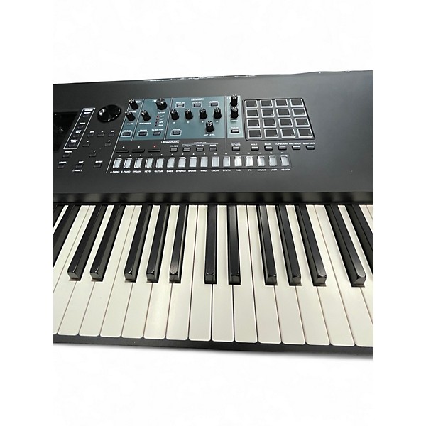 Used Roland Fantom 8 Keyboard Workstation