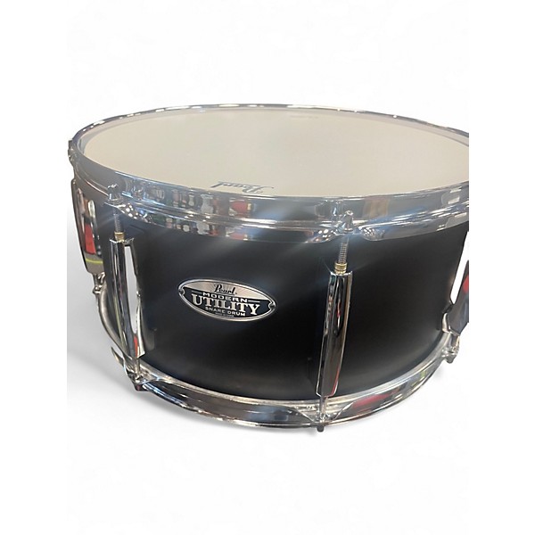 Used Pearl 14X6.5 Modern Utility Maple Snare Black Drum