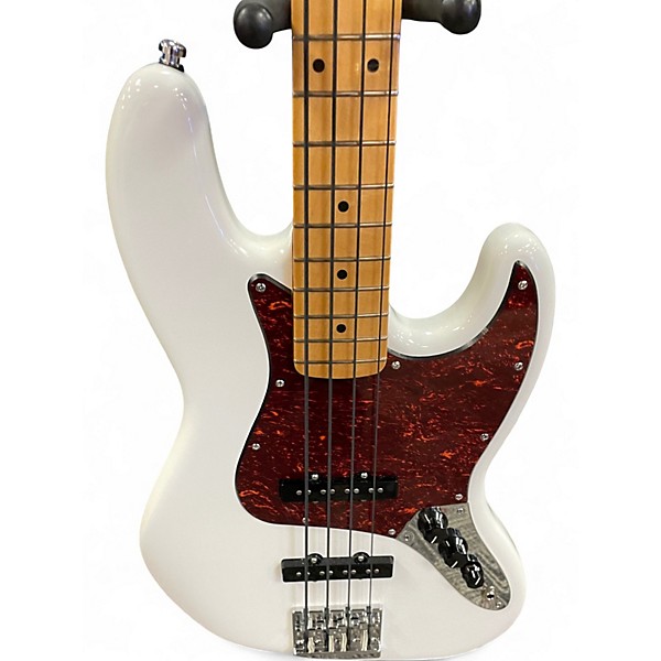 Used Fender Player Jazz Bass White Electric Bass Guitar