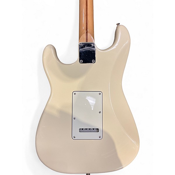 Used Squier Korean-Made Stratocaster Olympic White Solid Body Electric Guitar