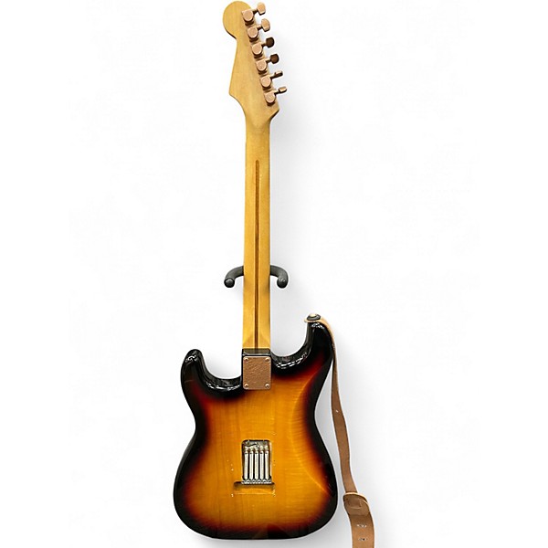 Used 2001 Fender Standard Stratocaster Vintage Sunburst Solid Body Electric Guitar