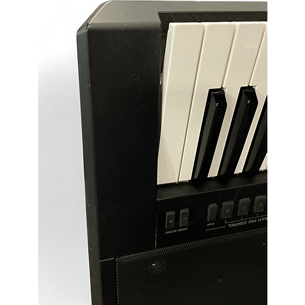 Used Yamaha PSRSX700 Arranger Keyboard