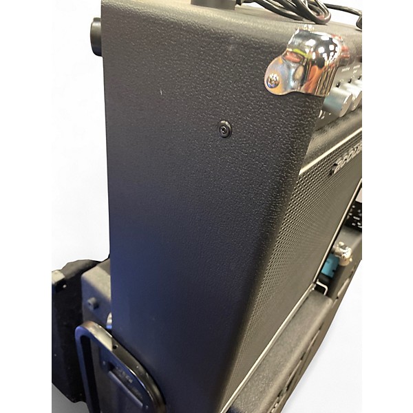 Used Acoustic B100C Bass Combo Amp