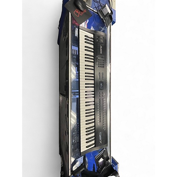 Used Alesis QS7 Synthesizer