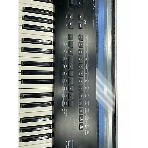 Used Alesis QS7 Synthesizer