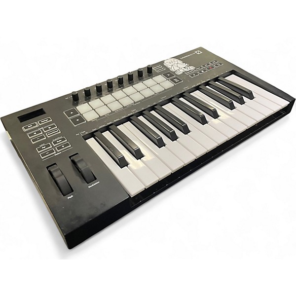 Used Novation Launchkey 25 Key MIDI Controller