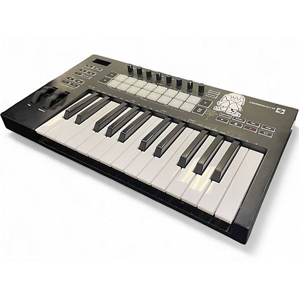 Used Novation Launchkey 25 Key MIDI Controller