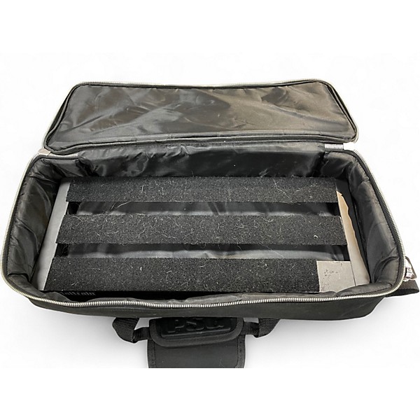 Used Pedaltrain METRO 20 Pedal Board