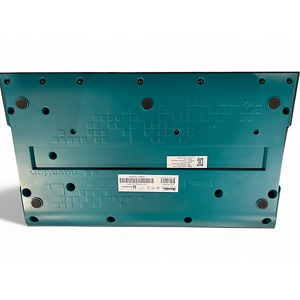 Used Novation Launchkey 25 Key MIDI Controller