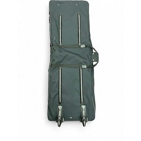Used Yamaha 88 key gigbag with wheels Keyboard Bag