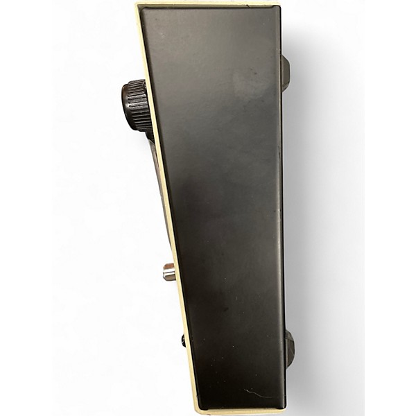 Used Behringer VT911 Effect Pedal