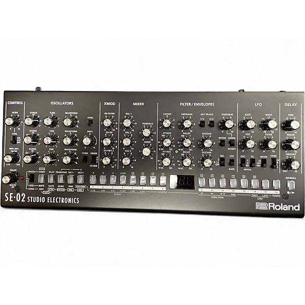 Used Roland SE02 Synthesizer