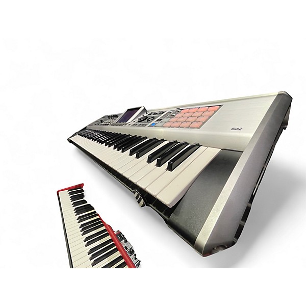 Used Roland Fantom X6 Keyboard Workstation