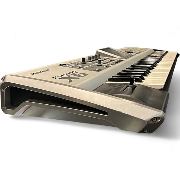 Used Roland Fantom X6 Keyboard Workstation