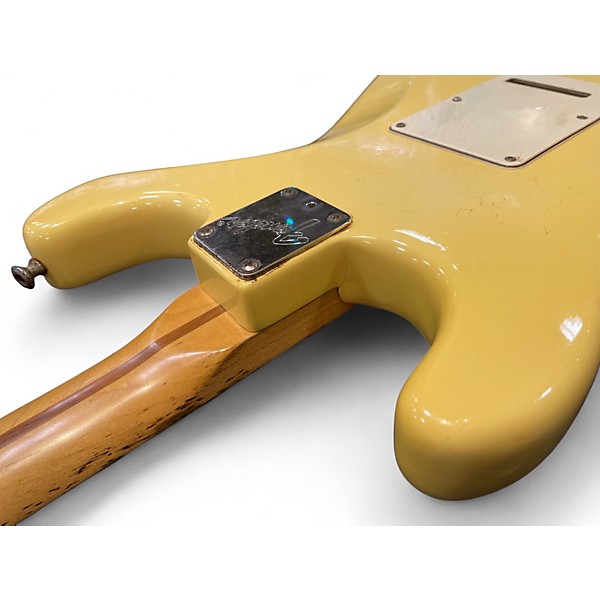 Vintage 1988 Fender STRATOCASTER PLUS DELUXE Vintage Yellow Solid Body Electric Guitar