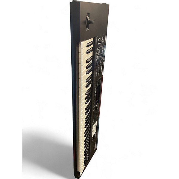 Used Roland JUNO DS61 Synthesizer