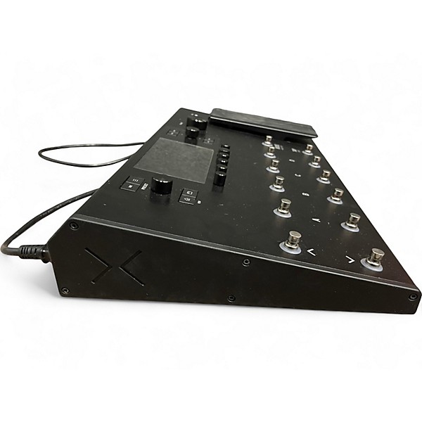 Used Line 6 Helix LT Effect Processor