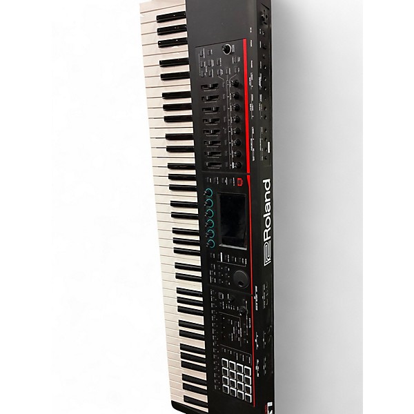 Used Roland Fantom 07 Keyboard Workstation